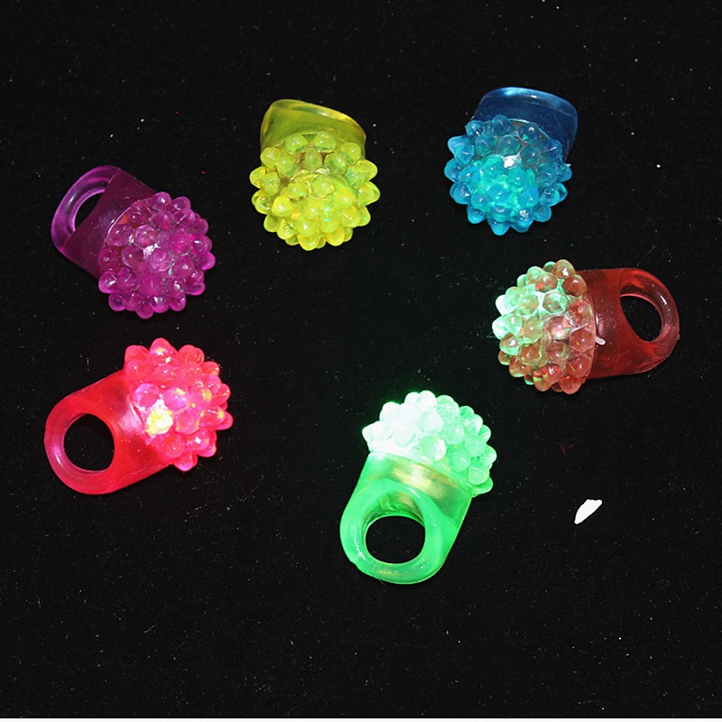 LED Light Up Ring Bumpy Rings  - Led Ring Light 18 avis et prix